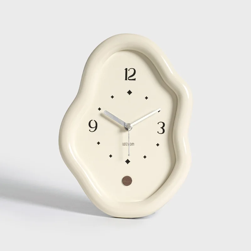 FLUID FORM CLOCK - Image 6