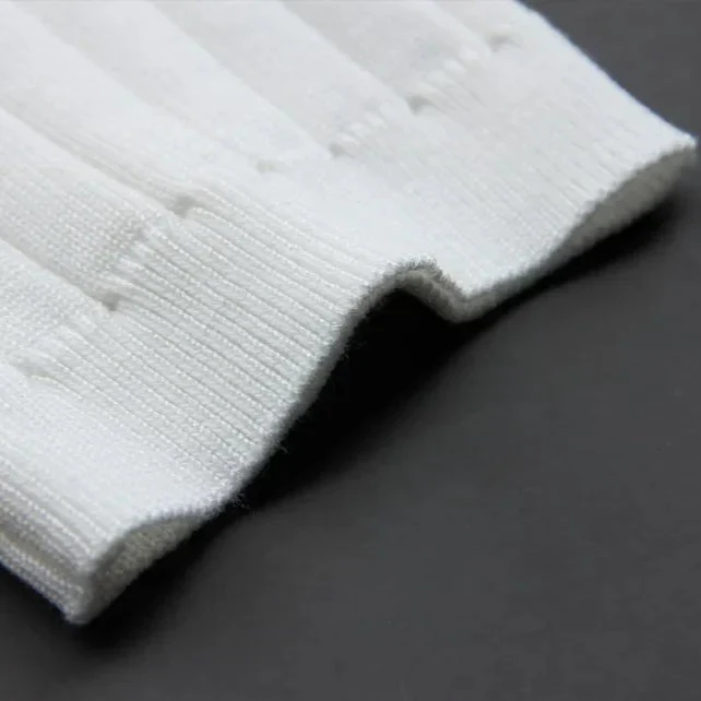 Oakson V-Neck Tee - Image 6